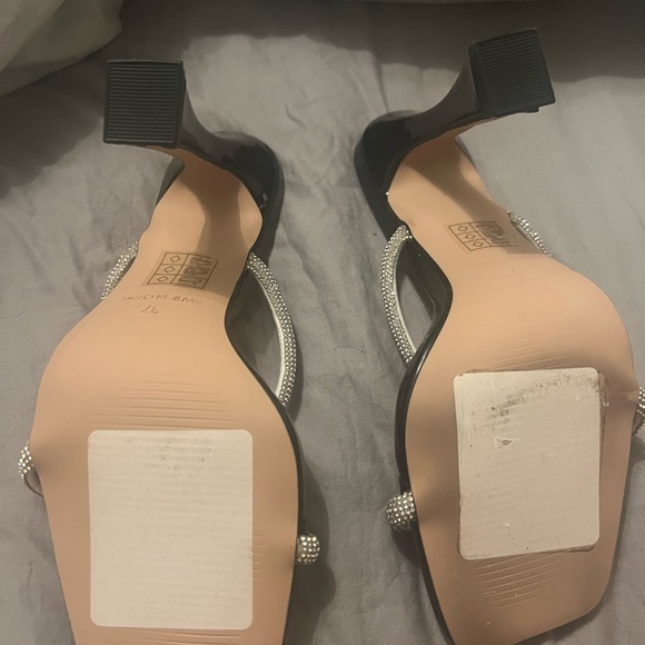 High heels - Picture 4 of 4